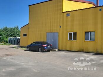 А цей цех заводу вже розливає найсмачніший лімонад в країні