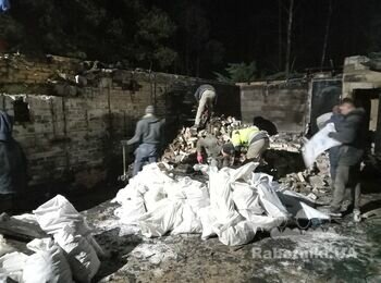 Демонтаж згорівшої сауни та вивезення сміття
