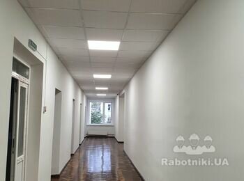 Ремонт коридору в школі мистецтв