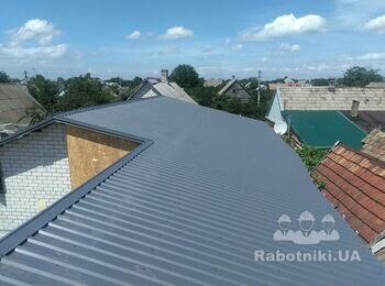 Мелитополь ул. Харьковская ,материал + кровельные работы