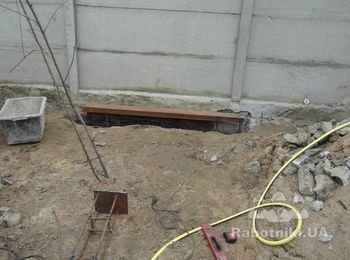 швелер перед заливкой бетона.