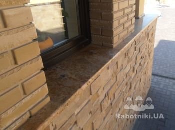 Відлив з граніту