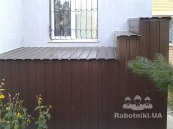 Металлическая конструкция для входа в помещение из проф. трубы и проф листа