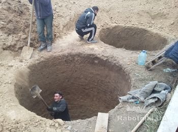 Профессиональная помощь в строительстве колодцев, септиков, бассейнов. Производим копку траншей, котлованов, осуществляем монтаж бетонных колец. Работаем в любое время года.