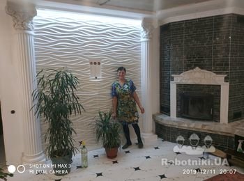 Гипсова лепнина с 3D плиткой и LED подсветкой. Подготовлено для шлифовки и покраски.