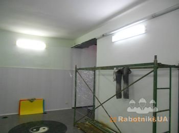 Вот так все выглядело в начале но уже без мусора и всякого хлама в подвале