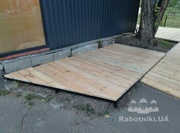 Готовый пол малой платформы.