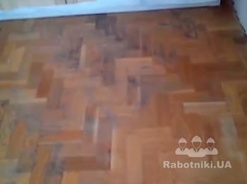 До работы. старый, не ровный паркет.