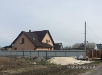 с.Рожны,пров.Хуторской 27