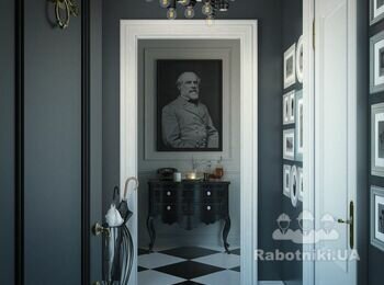 Traditional Foyer