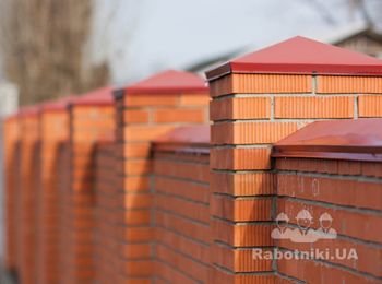 Колпаки на забор