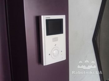 Установка видеодомофона Commax в квартире