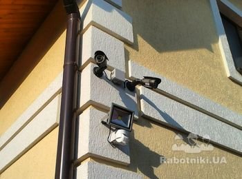 Установка камер видеонаблюдения в частном доме