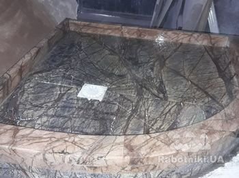 Душевой поддон из натурального камня мрамора