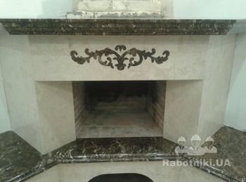 Элементы инкрустации в мраморном  камине