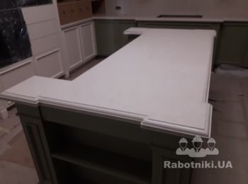 Кухонная столешница из мрамора на заказ