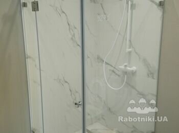 Душова кабіна розпашна