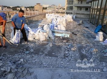 Демонтаж плитки, стяжки. Вывоз мусора.
г.Киев