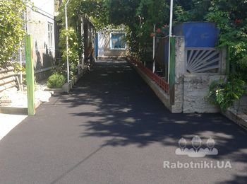 •выполняются любые заявки по асфальтированию объектов       
•Мы выполняем такие работы: Асфальтирование
•автостоянок тротуаров площадок
•территорий предприятий складов автосалонов 
•дворов жилых и частных домов 
•на строительных площадках
•на территориях предприятий и организаций 
•Ремонт дорог,  ямочный ремонт асфальтобетонного покрытия
•Отсыпка дорог асфальтной крошкой
•Отсыпка дорог щебнём 
•Установка бордюрного (бортового) камня, поребрика