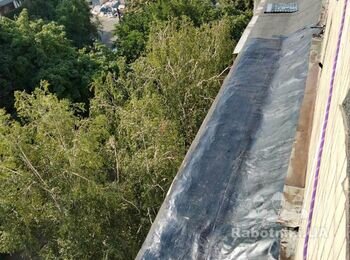 Вул.Полярна ЖєК гідроізоляції на цементну стяжку з праймером в 2 шари рубероїдом