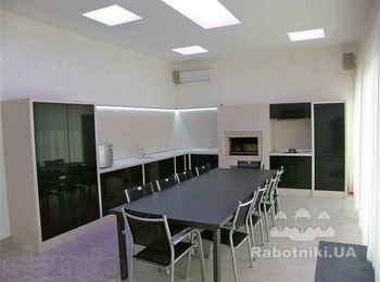 Современное барбекю в частном доме. Киев