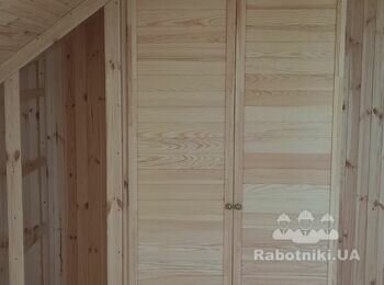 Ремонт в доме. Обшивка сосновой вагонкой , изготовление шкафов .