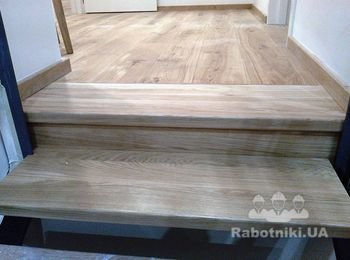 Дубовые ступени