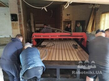 Перенесення лазерного 3-D станку вага 580 кг