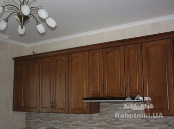 Кухня (дубовые фасады)