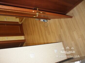 Цельная укладка ламината по всему этажу