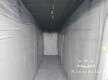 Безвоздушна покраска стелі, 45 м2 на кожному поверху