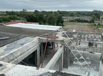 https://www.rabotniki.ua/image/album/small/1136211.jpg