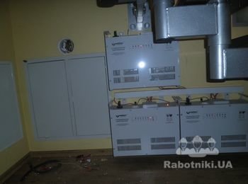 С нашей модернизацией  мы все беднеем и беднеем.Ставте стабилизаторы.Будьте умнее.