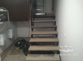 Черновой монтаж лестницы