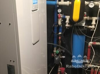 ТН Samsung 9 кВт із вбудованим баком для гарячого водопостачання на 200 літрів
