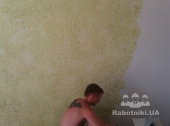Леплю всё. И стены и полы...