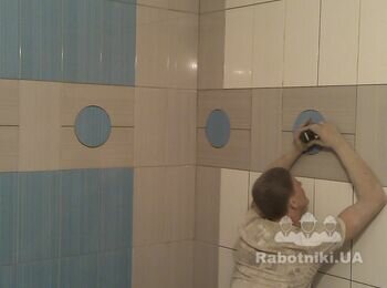 Если хотите клеить обои, рекомендую только белые и бумажные. Я ЛЕГКО!