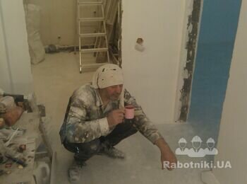 Исполню любую марусю за ваш счёт или за свой. Я реальней всех бандерлогов Киева и области, отвечаю!!! Подвиги мои говорят лучше за меня. Ищи меня в ломбарде, я там уже был вчера.