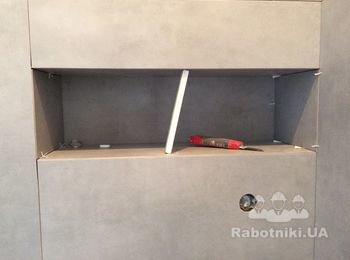 Декораттвные полочки с плитки от 1500 грн шт.