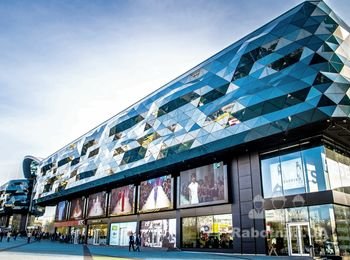 "OCEAN PLAZA"
Работы: фасадные работы; отделочные работы; утепление паркинга