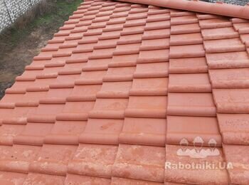 Чирвоный хутор Одесса. Монтаж кровли из керамической черепицы