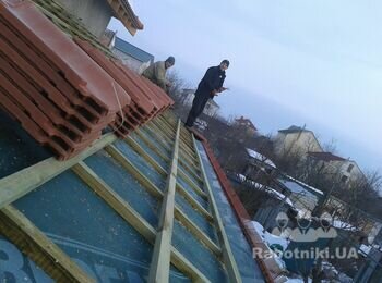 Сухой лиман Одесса. Монтаж кровли из керамической черепицы