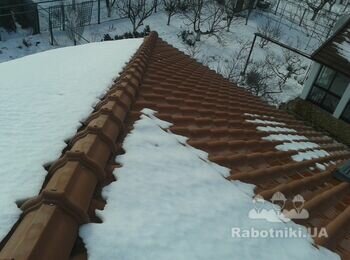 Сухой лиман Одесса. Монтаж кровли из керамической черепицы