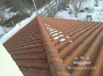 Сухой лиман Одесса. Монтаж кровли из керамической черепицы