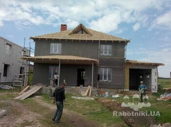 с.Дальник Одесса . Монтаж кровли из покрытия металлочерепица + пошивной короб и водосточная система.
