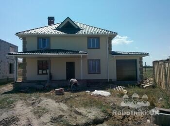 с.Дальник Одесса . Монтаж кровли из покрытия металлочерепица + пошивной короб и водосточная система.