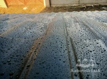 Обьект возле рынка Яма Одесса. Монтаж кровли из металлочерепицы