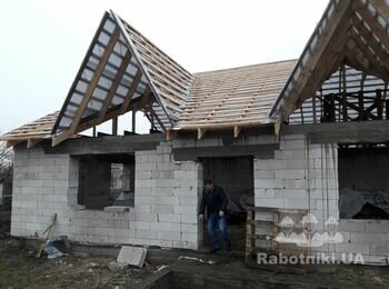 с. Дачное Одеская обл. Монтаж кровли из металлочерепицы.