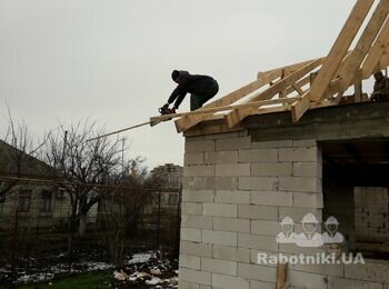 с. Дачное Одеская обл. Монтаж кровли из металлочерепицы.