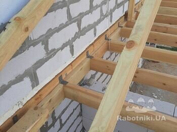 Черноморск Одесса . Монтаж стропильной системы. Узел фермы